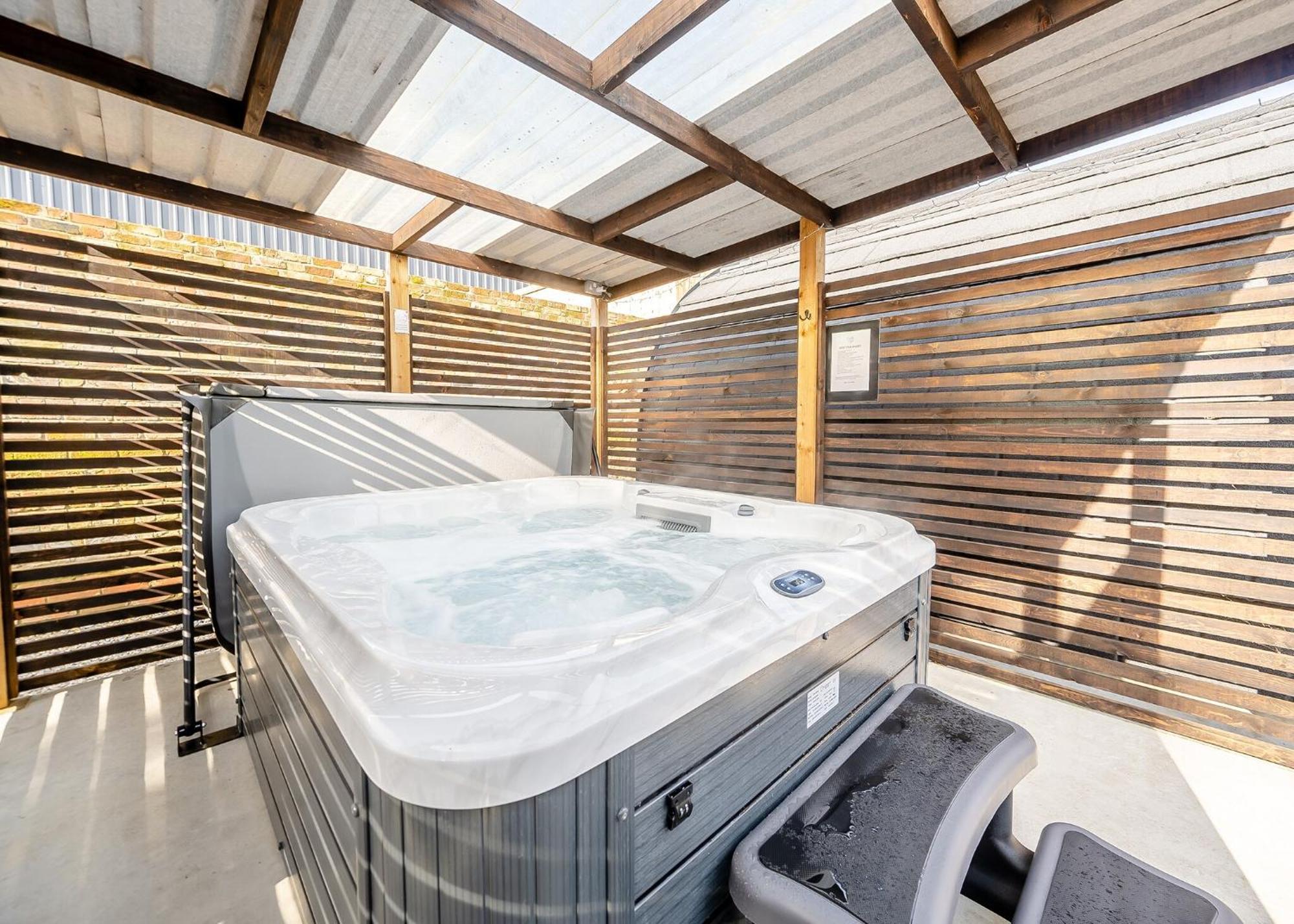 Готель Hill Farm Retreat Wangford Номер фото